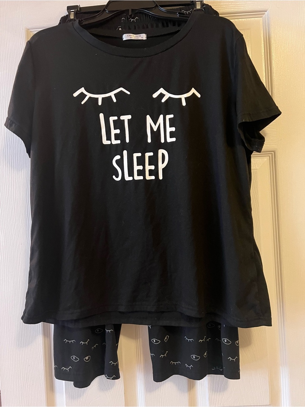 Like new! Super soft 'Let Me Sleep' Pajama Set. Size XL. - Picture 8 of 9